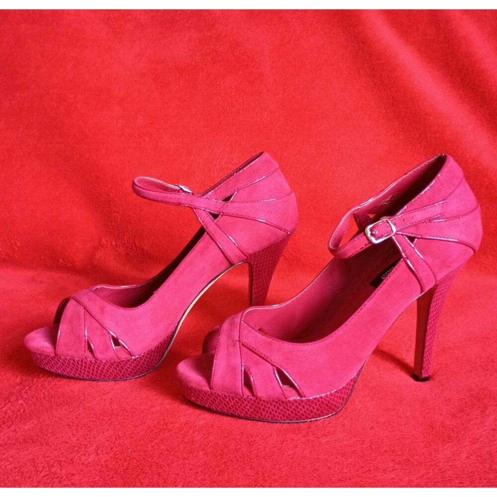 Peep Toe Suede Pumps Ginger Women Sz 7 M White House Black Market Heels Wine
